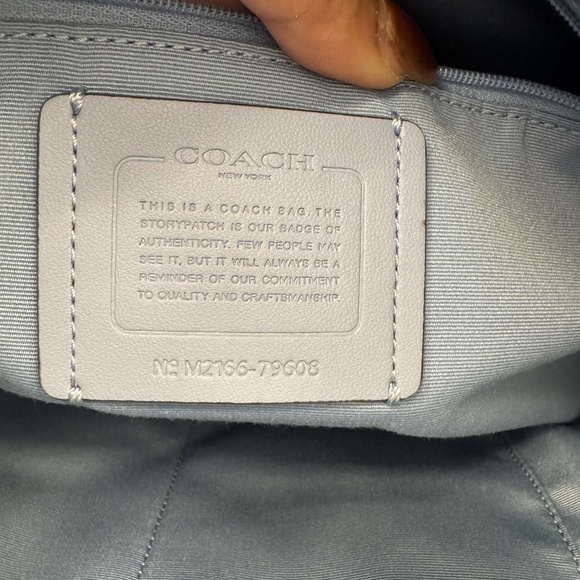 Coach 79608 women's Gallery Tote Crossgrain Leather shoulder Bag Ice Blue - Picture 14 of 15